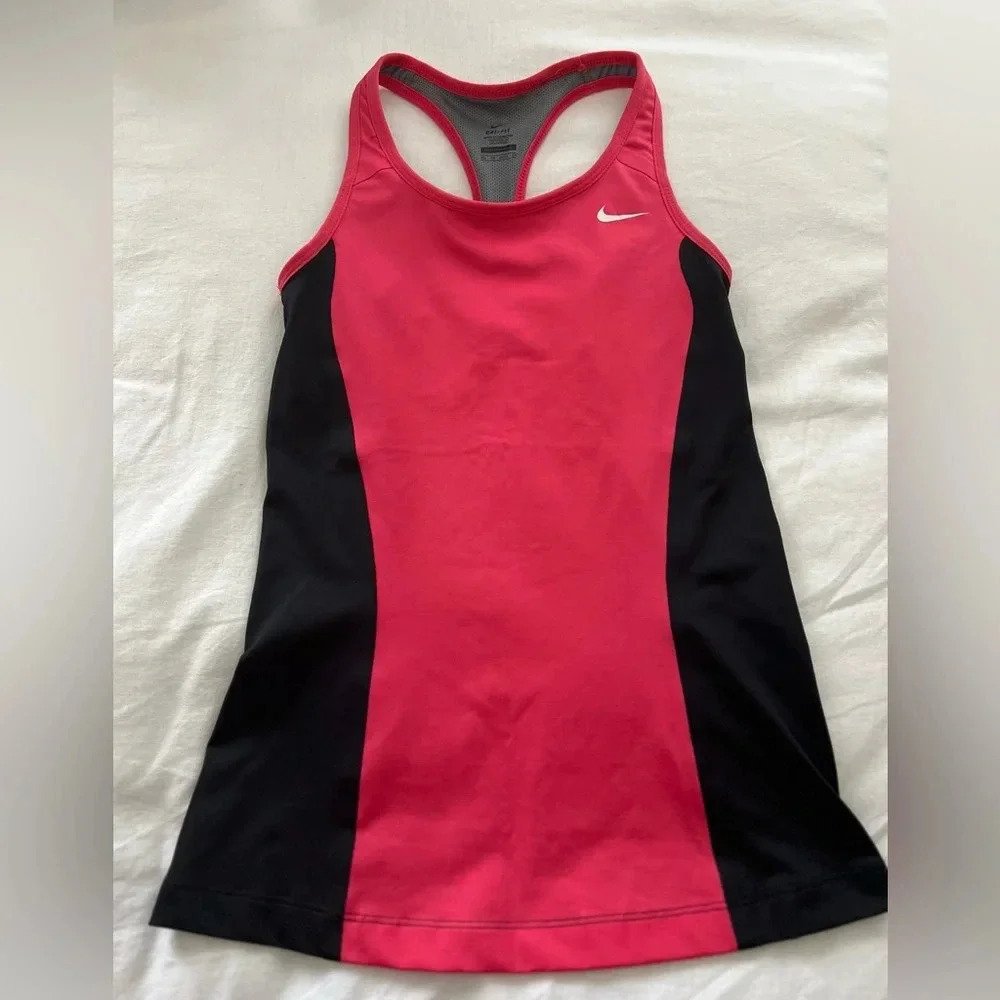 Nike | Racerback Tank Top with Support - Size XS - Picture 2 of 5